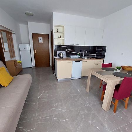 Apartments Nenad & Marija พาก ภายนอก รูปภาพ