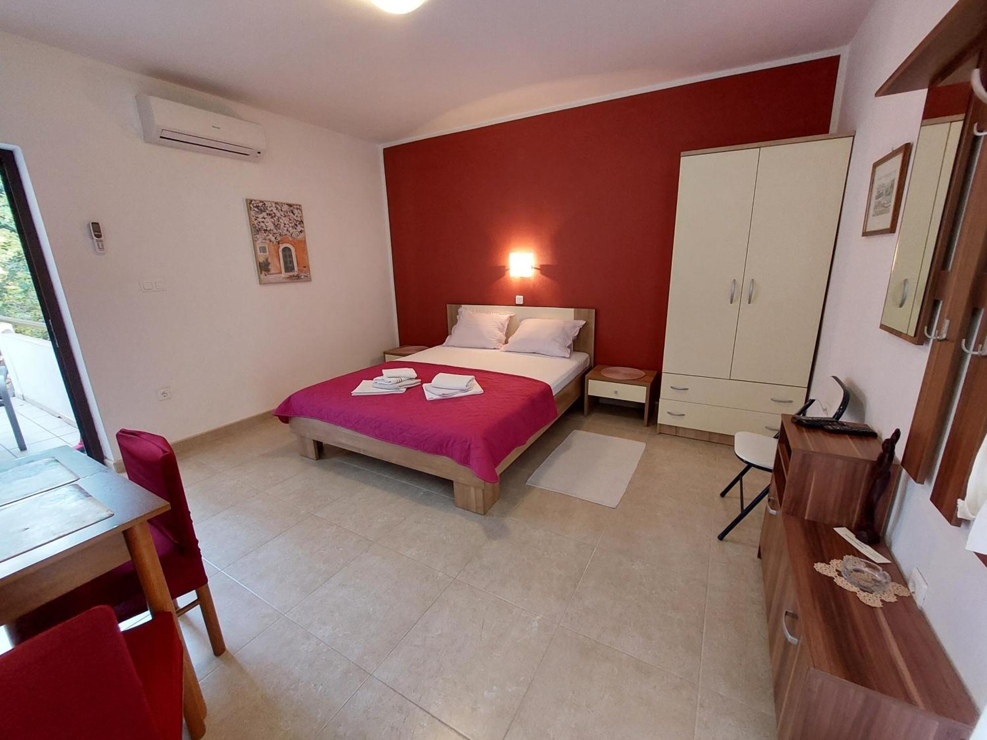 Apartments Nenad & Marija พาก ภายนอก รูปภาพ
