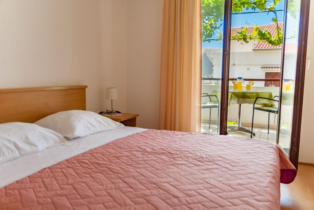 Apartments Nenad & Marija พาก ภายนอก รูปภาพ